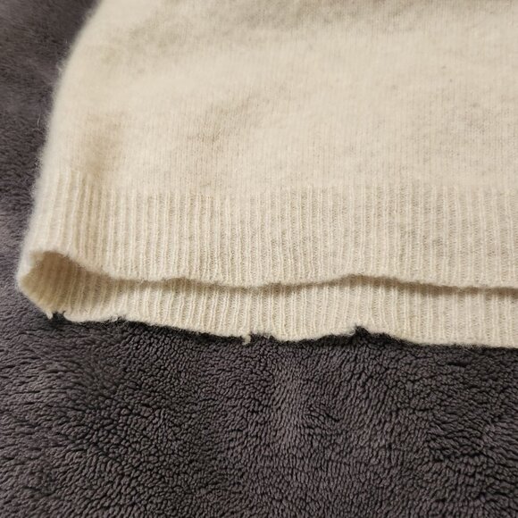 Croft & Barrow Cashmere Sweater Short Sleeve - Picture 4 of 7